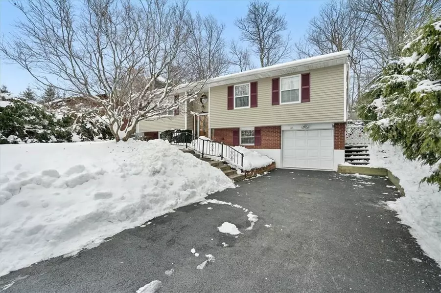 25 Straight PATH, Rock Hill, NY 12775