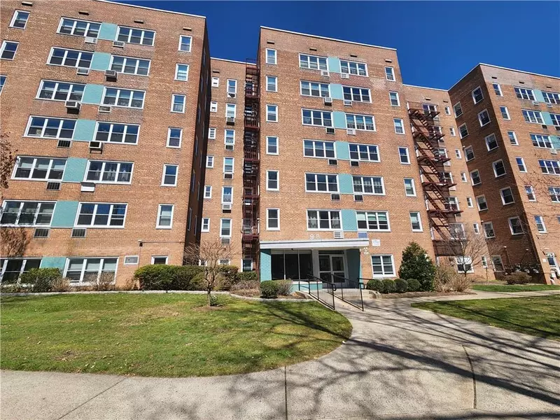 98 Dehaven DR #3G, Yonkers, NY 10703