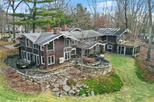 Pound Ridge, NY 10576,16 E Kinnicutt RD