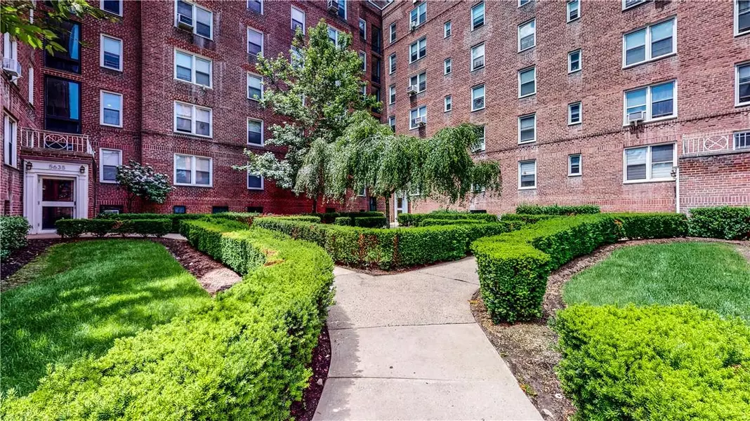 5639 Netherland AVE #6D, Bronx, NY 10471