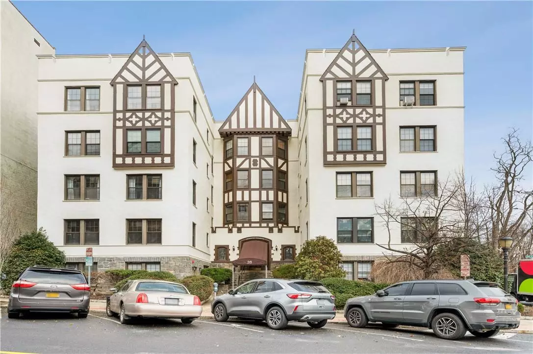 Bronxville, NY 10708,26 W Pondfield RD #4D