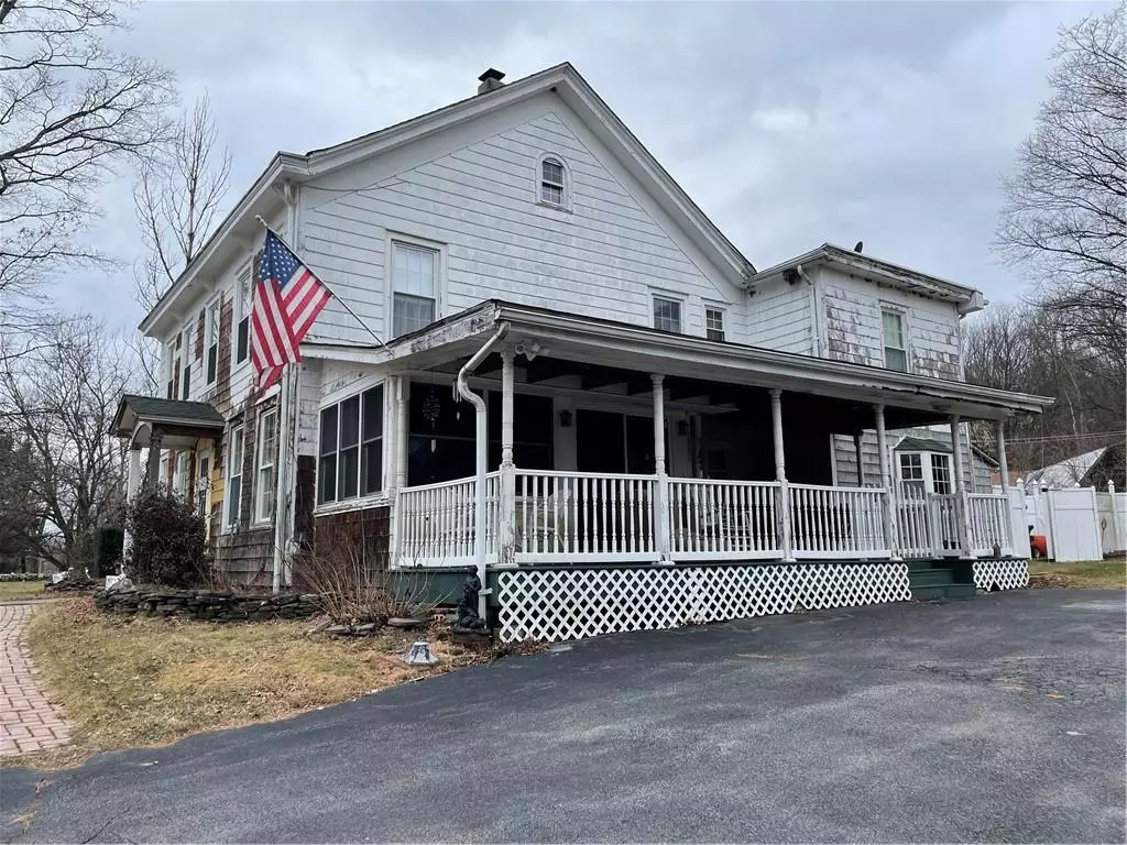 Bloomingburg, NY 12721,572 Winterton RD