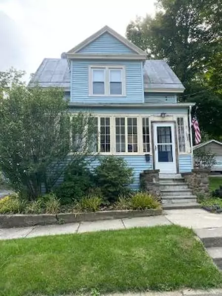 21 Washington AVE, Highland, NY 12528