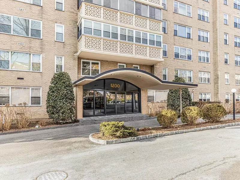 1200 Midland AVE #10C, Bronxville, NY 10708