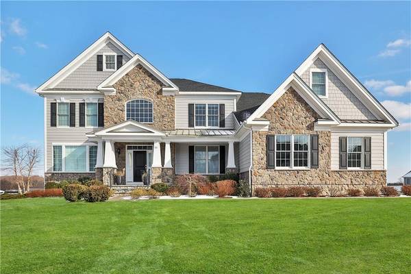 11 Patrick LN, Valhalla, NY 10595