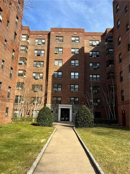 465 E lincoln AVE #405, Mount Vernon, NY 10552