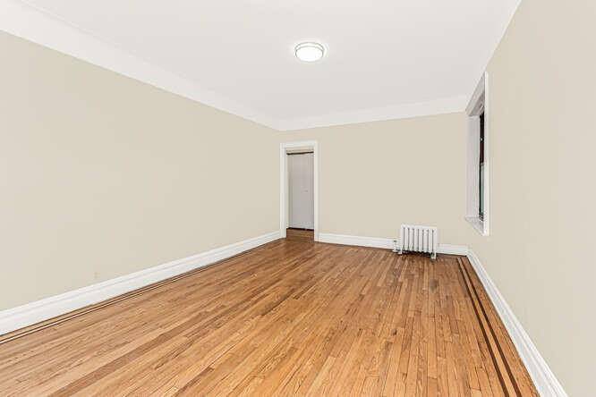 Bronx, NY 10467,724 E 216th ST #5C
