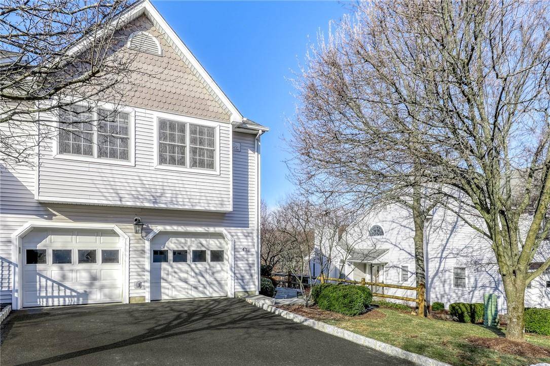 43 Forest Ridge RD, Nyack, NY 10960