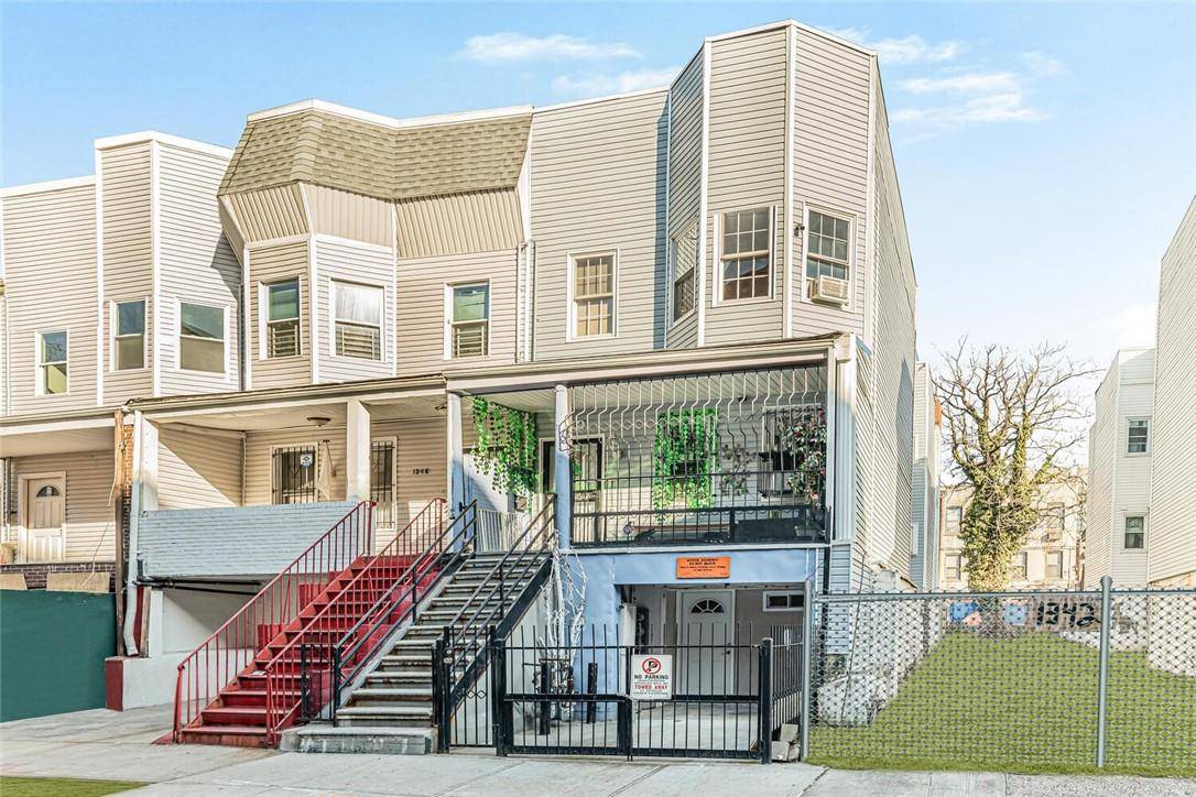 1344 College AVE, Bronx, NY 10456