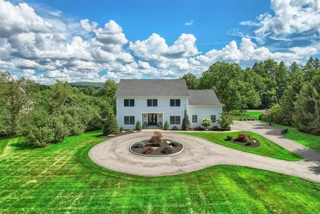 Warwick, NY 10990,54 Colonial AVE