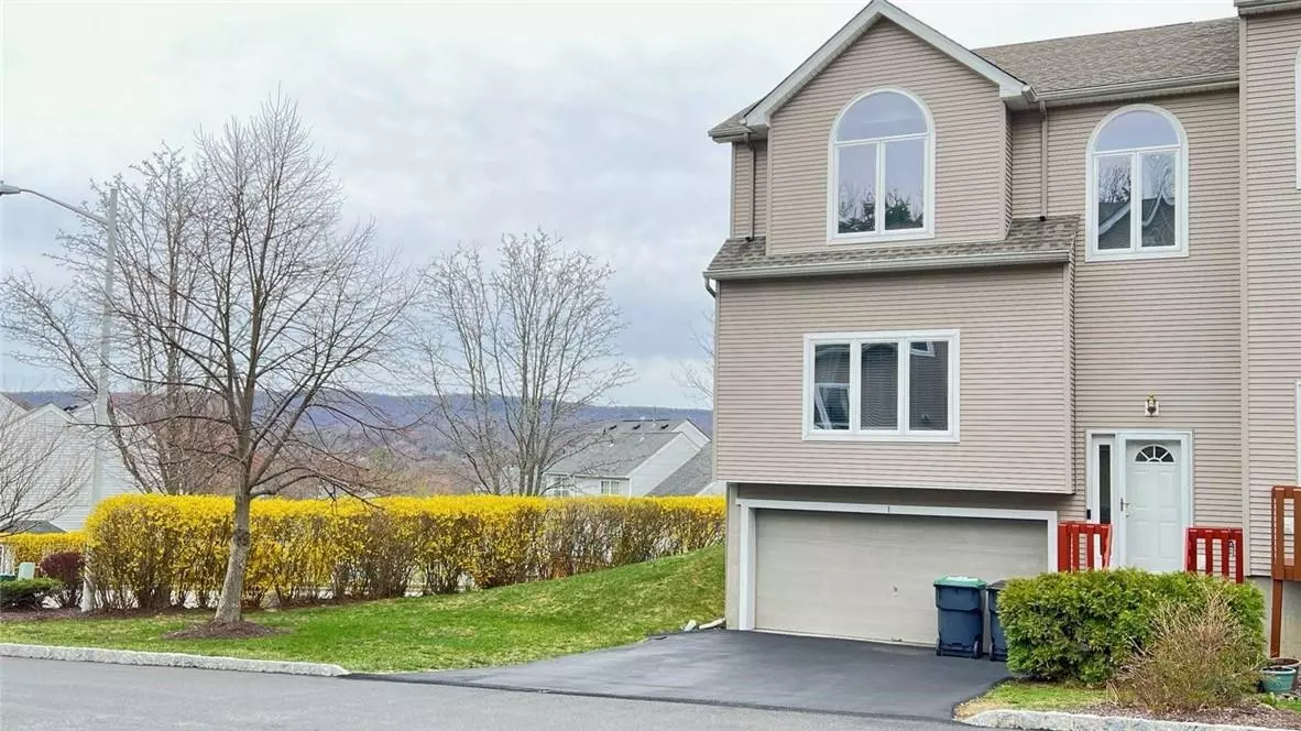 Highland Mills, NY 10930,1 Cliffside CT