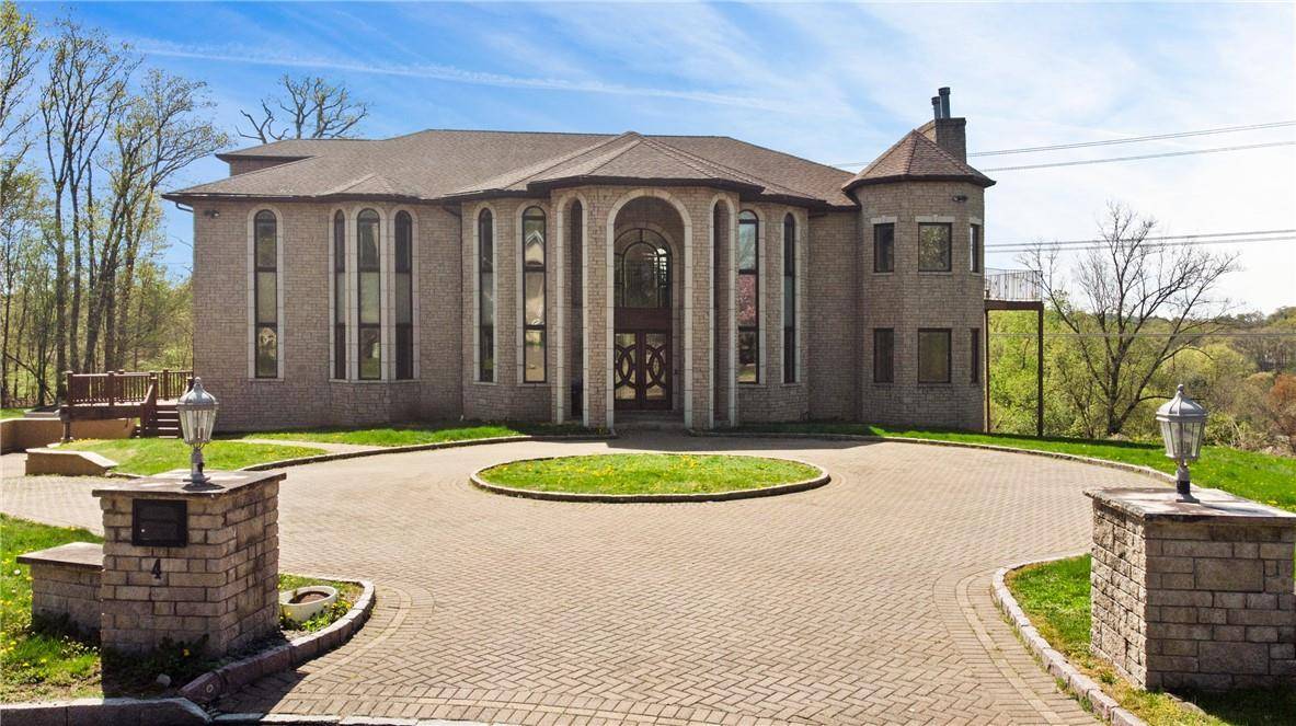 4 Vandalay CT, Scarsdale, NY 10583