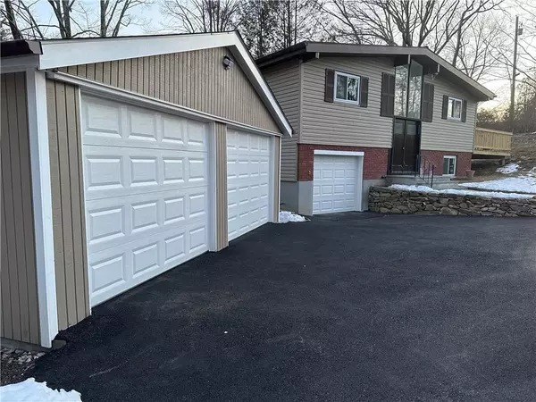 76 Kent Shore DR, Carmel, NY 10512