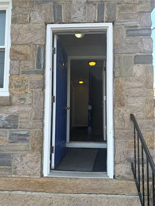 862 Midland AVE, Yonkers, NY 10704