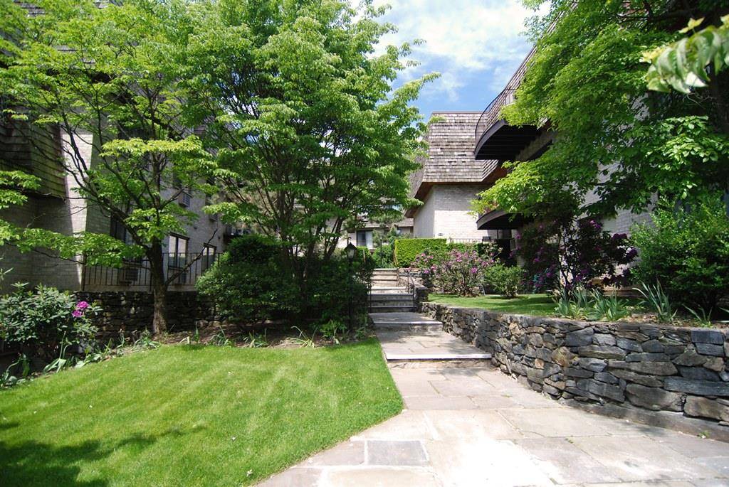 555 Central Park AVE #363, Scarsdale, NY 10583