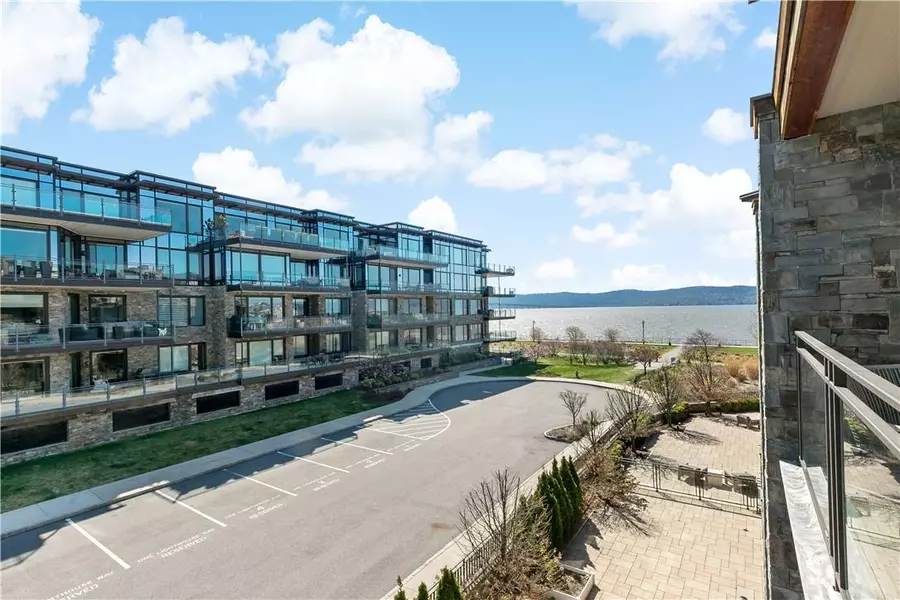 45 Hudson View WAY #300, Tarrytown, NY 10591