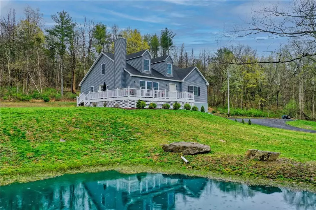 Athens, NY 12015,214 Vosenkill RD