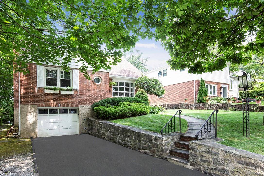 4 Oak LN, Scarsdale, NY 10583
