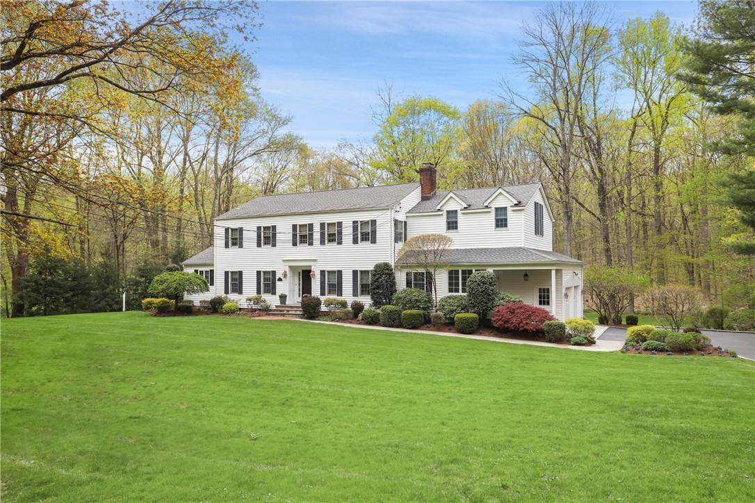 17 Green Valley RD, Armonk, NY 10504
