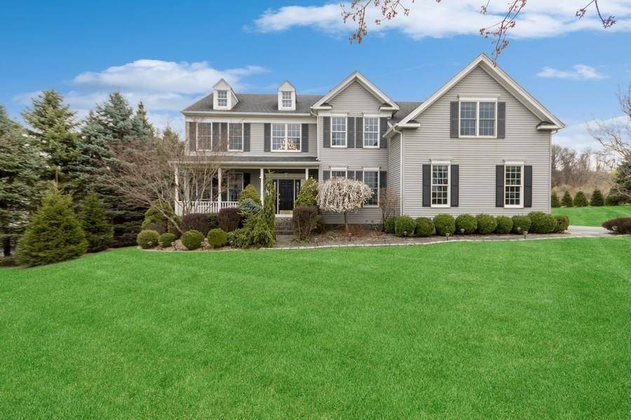 10 Pheasant RUN, Hopewell Junction, NY 12533