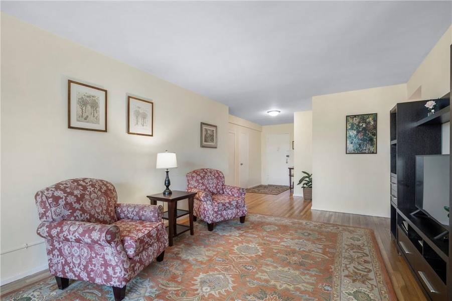 620 Pelham RD #3F, New Rochelle, NY 10805