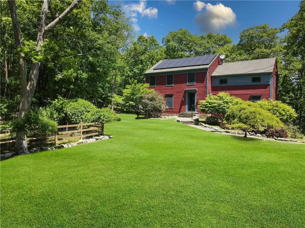 Tuxedo Park, NY 10987,372 Bramertown RD