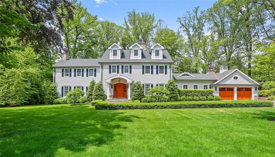 Pelham, NY 10803,6 Priory LN