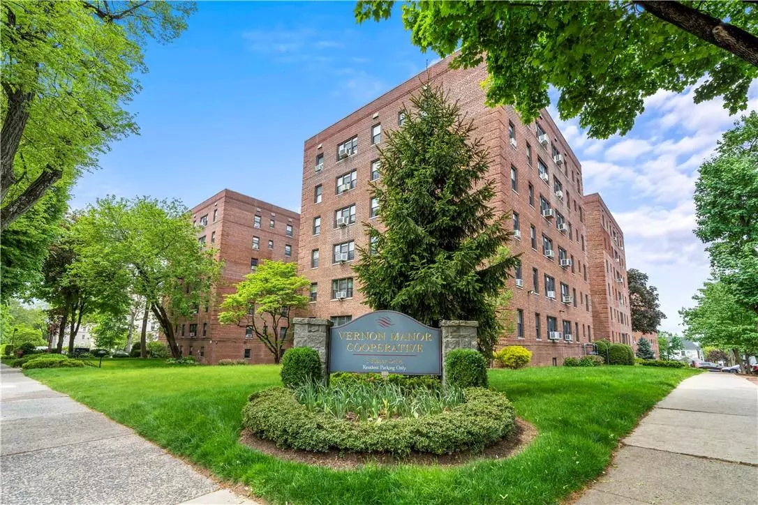 Mount Vernon, NY 10552,465 E lincoln AVE #403