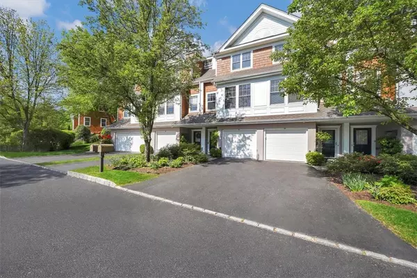 Tarrytown, NY 10591,21 Glen Hill LN