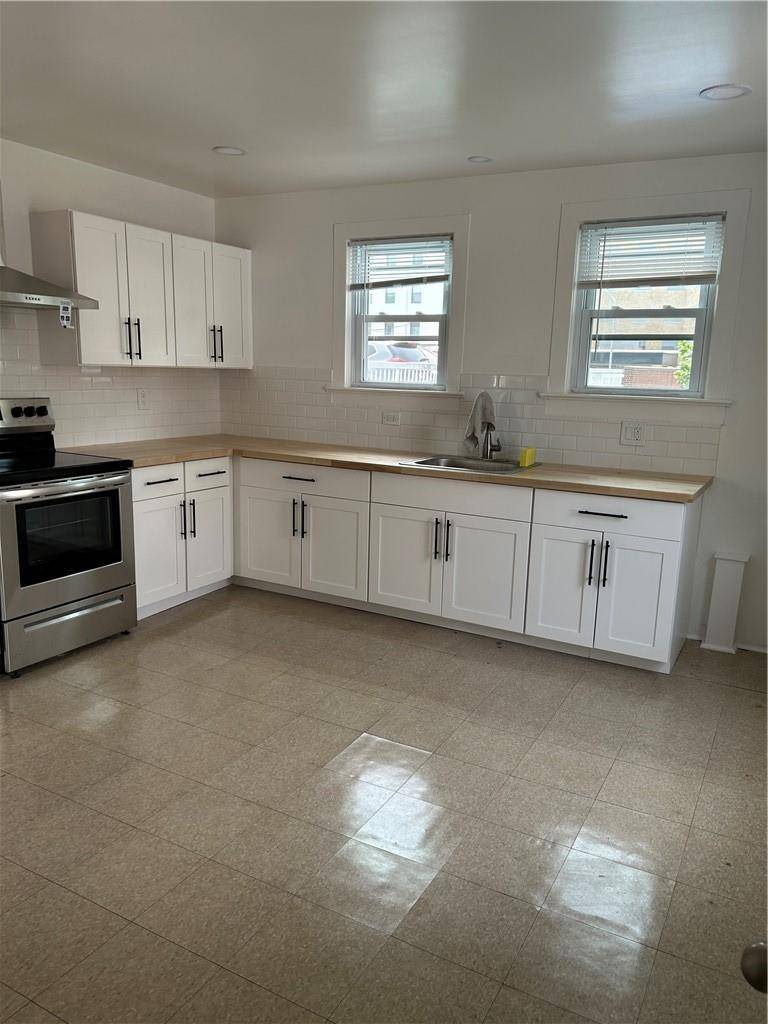 18 N 6th AVE, Mount Vernon, NY 10550