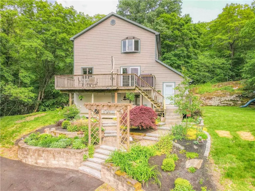 Greenwood Lake, NY 10925,10 Holiday LN