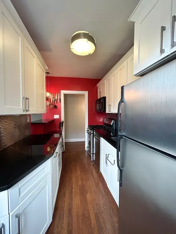 54-17 31st AVE #A4P, Woodside, NY 11377