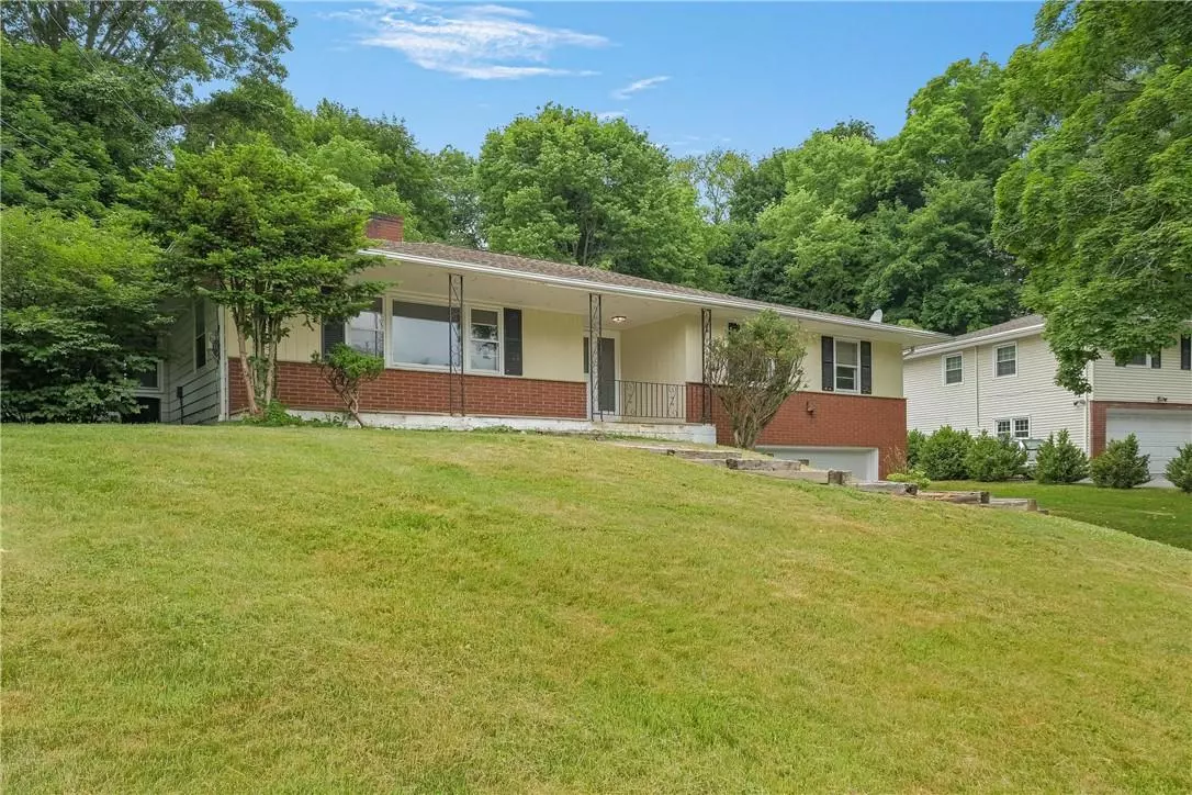 Poughkeepsie, NY 12603,10 Manor WAY