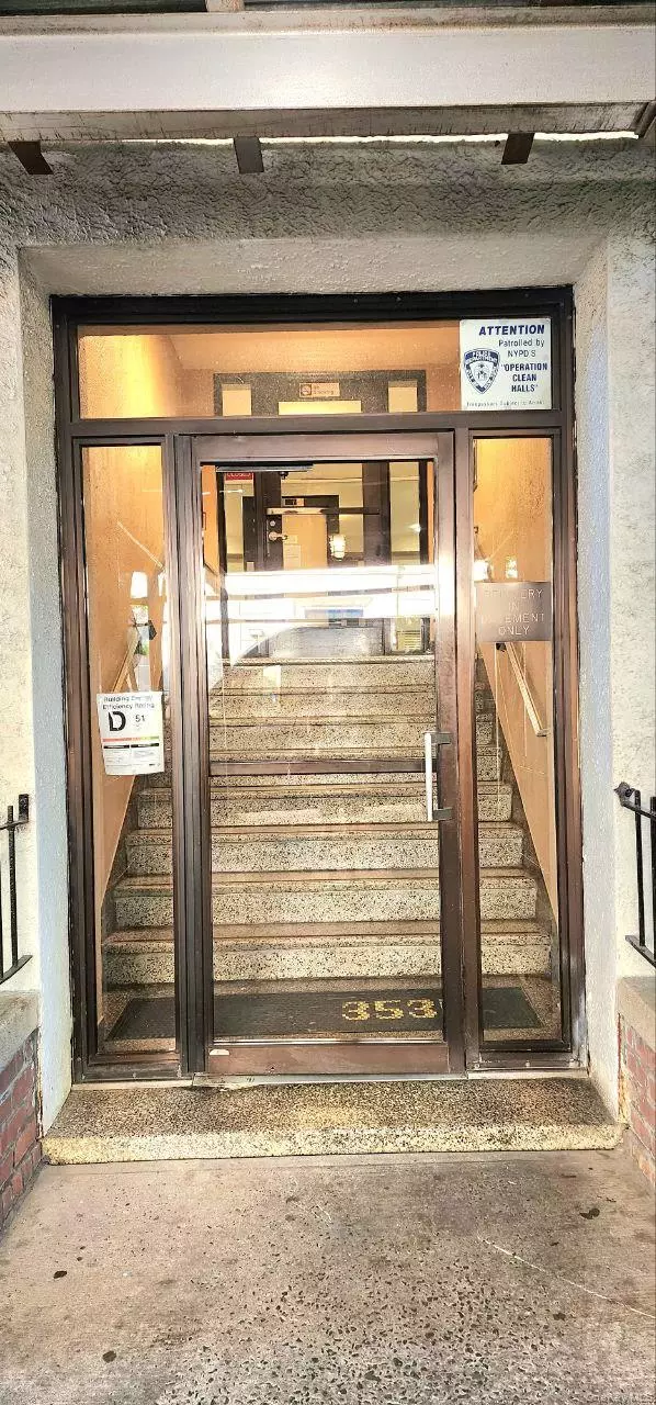 Bronx, NY 10467,3535 Kings College PL #5a