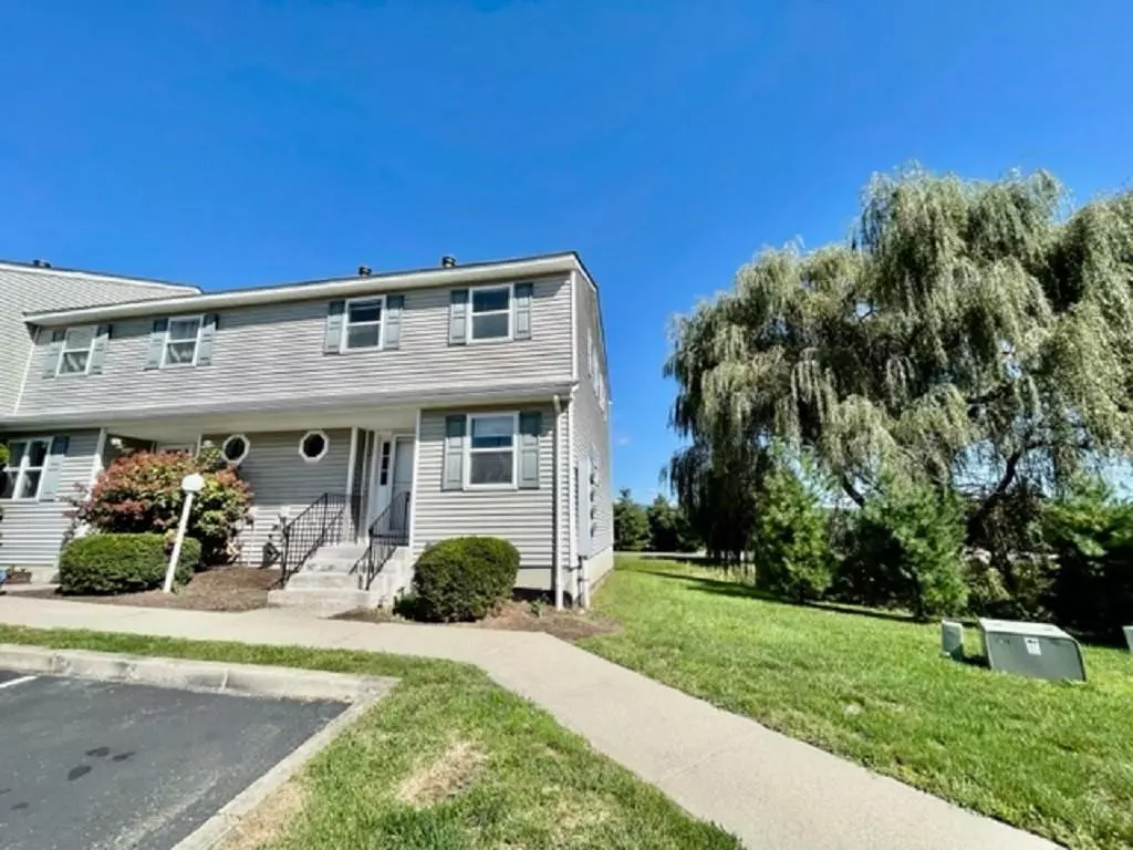 Pine Bush, NY 12566,99 Boniface DR #10F