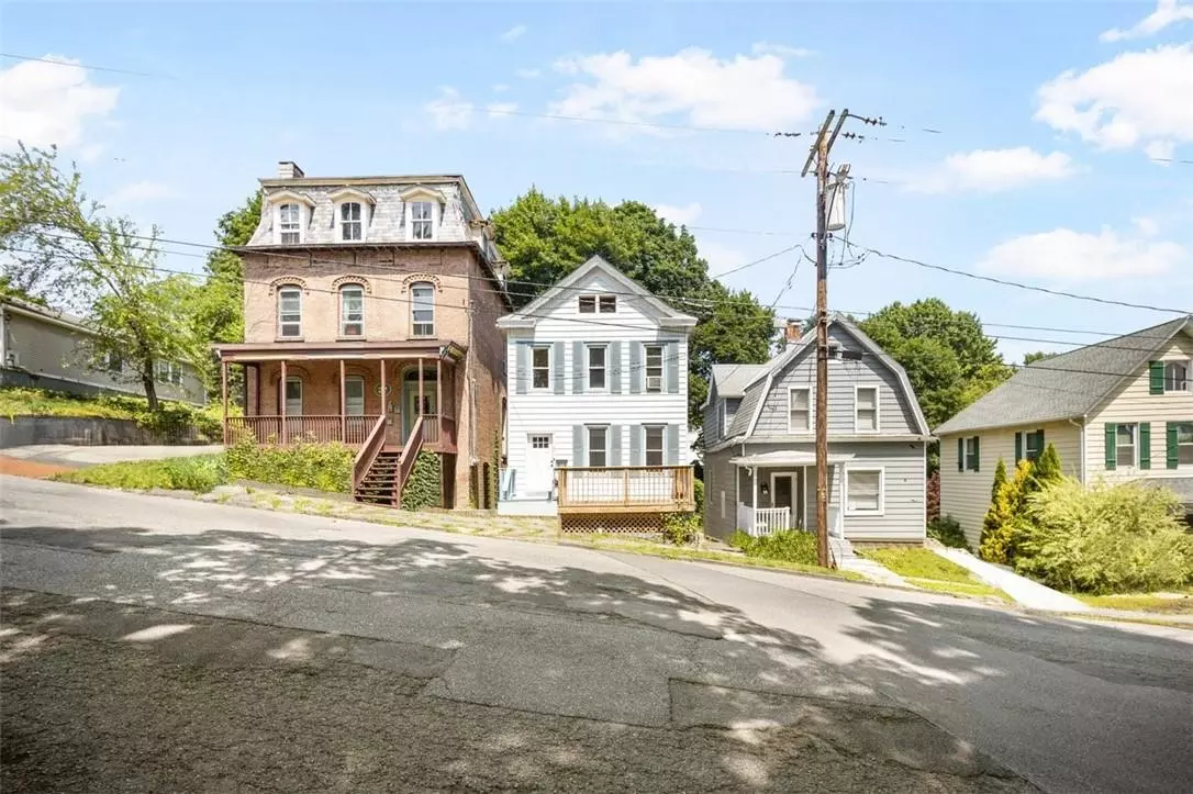 Kingston, NY 12401,25 Spring ST
