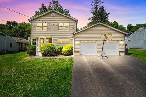 760 Locksley RD, Yorktown Heights, NY 10598