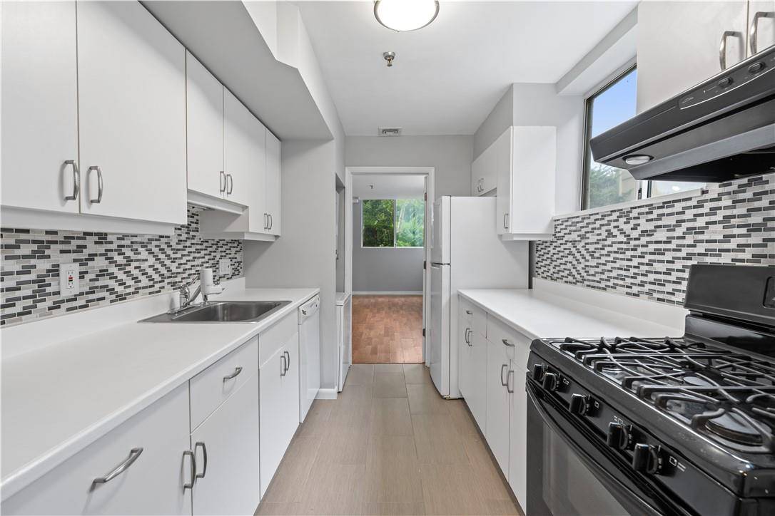 100 Chatterton AVE #7, White Plains, NY 10606