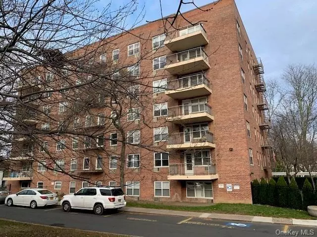 Spring Valley, NY 10977,30 S Cole AVE #5A