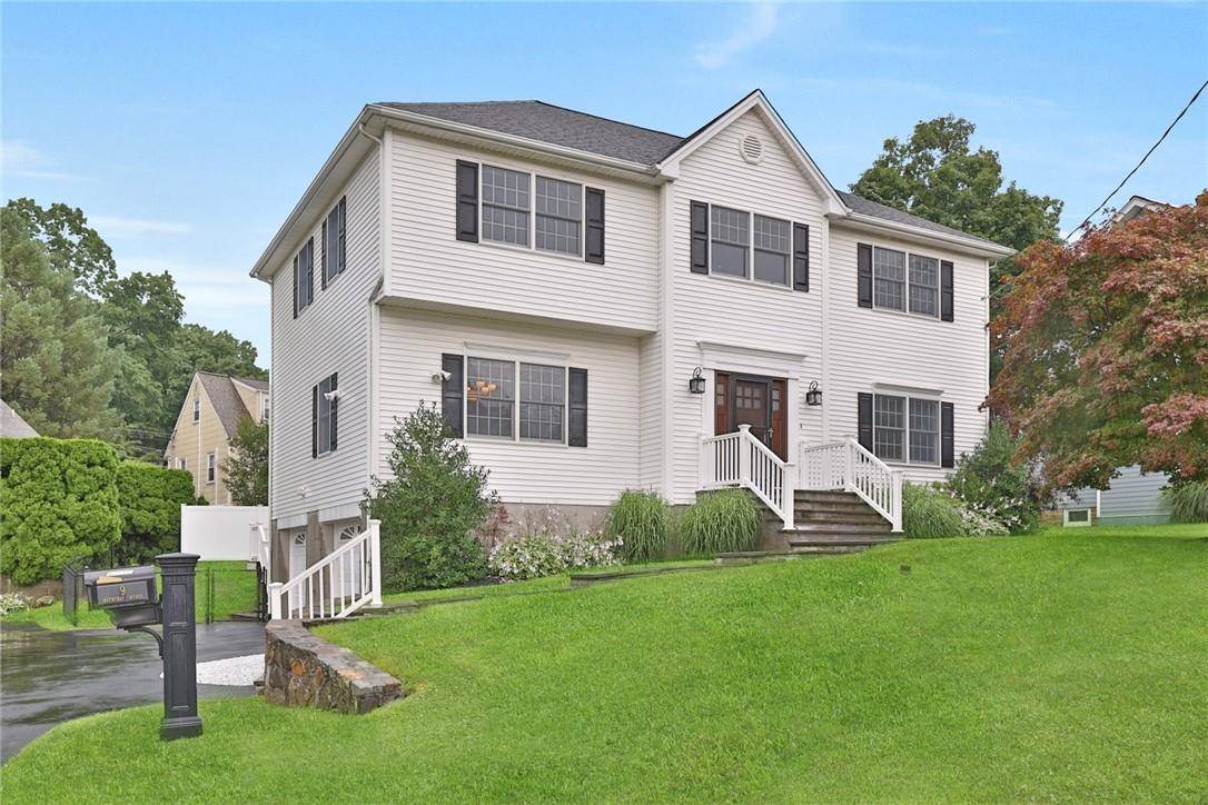 9 Hayhurst AVE, Valhalla, NY 10595