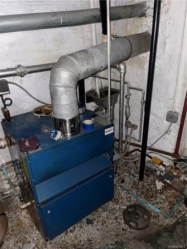 Bronx, NY 10453,1839 Andrews AVE