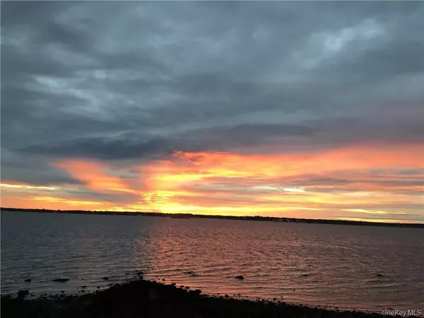 Bronx, NY 10465,22 B Edgewater PARK