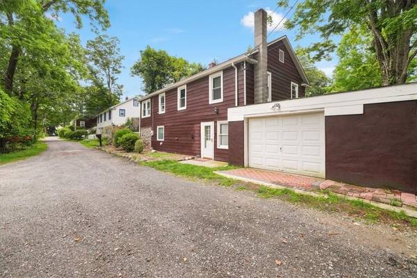 2003 Gilbert ST, Yorktown Heights, NY 10598