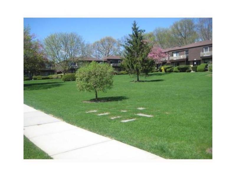 1-1 Germonds Village #1, Bardonia, NY 10954