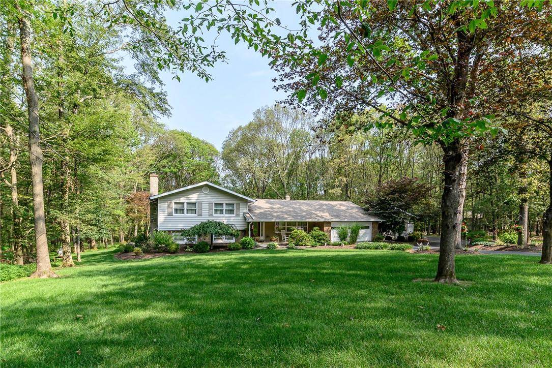 91 Dogwood RD, Hopewell Junction, NY 12533