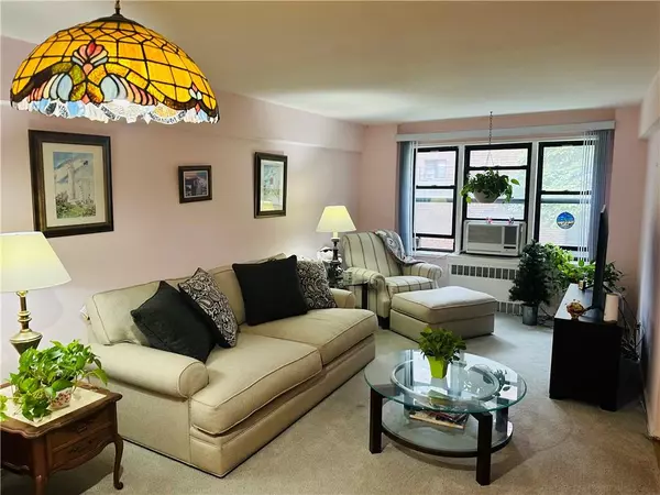 Mount Vernon, NY 10552,2 Fisher DR #119