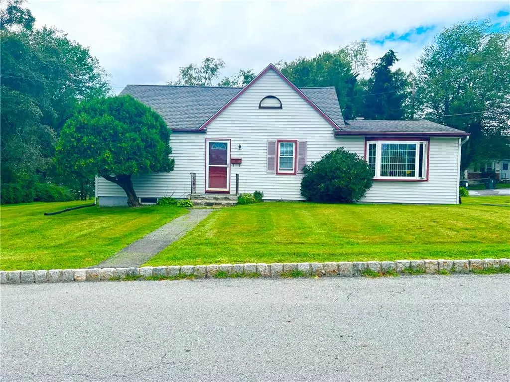 Walden, NY 12586,1 Pond RD