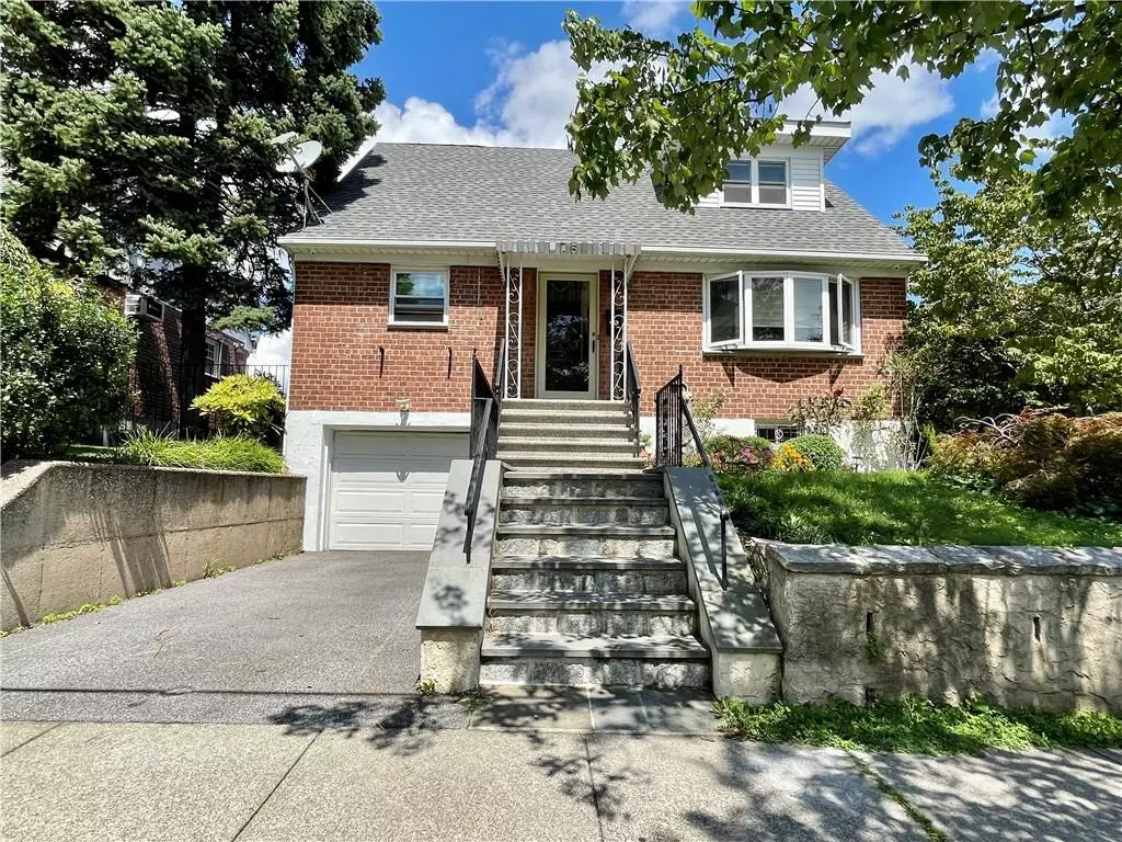 Pelham, NY 10803,75 2nd ST #2