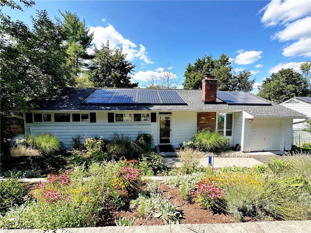 14 Hillside RD, Sloatsburg, NY 10974