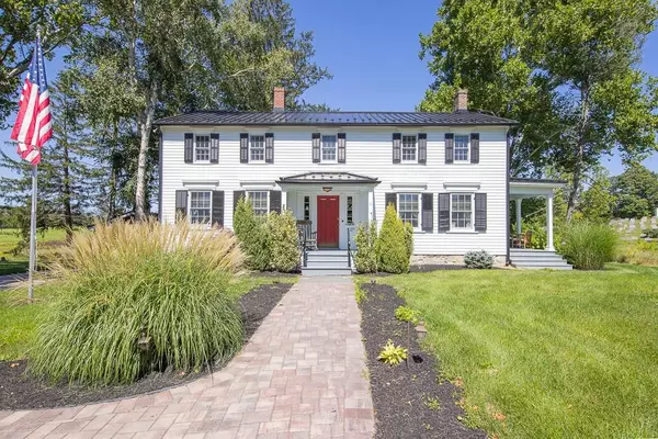 Warwick, NY 10990,11 Hathorn RD